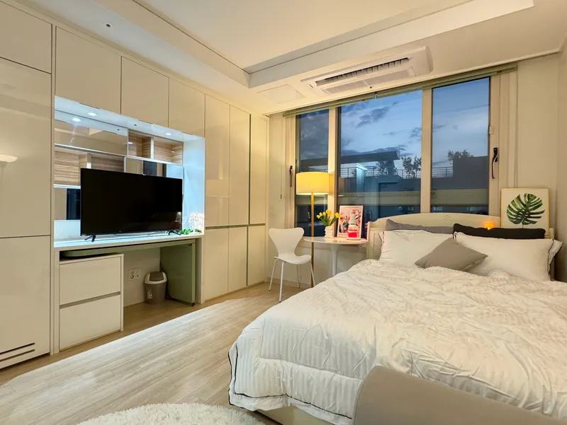 Officetel Studio in Sujeong Seongnam, Gyeonggi — 21m², sleeps 2, 1 bath