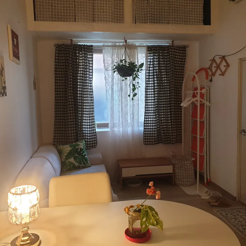 house image 0