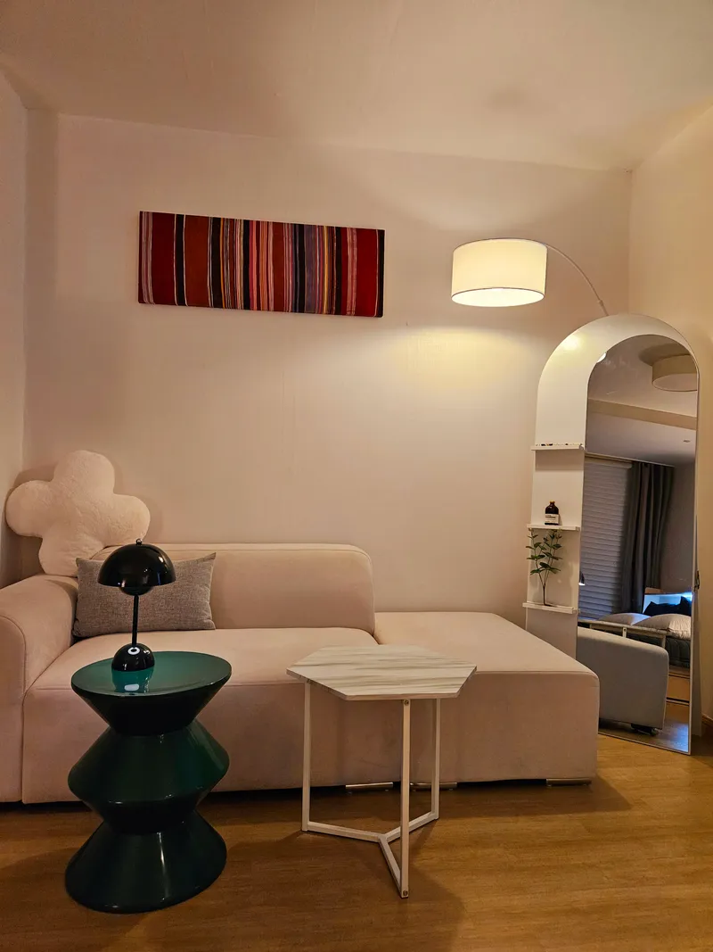 house image 0